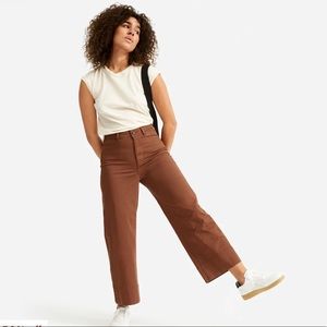 Everlane Lightweight Wide-Leg Crop Chino
